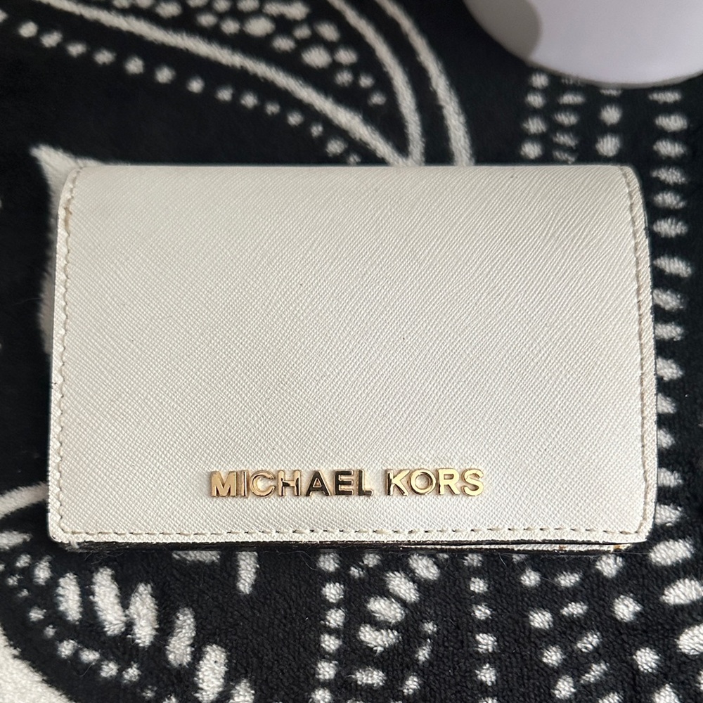 Michael Kors Ivory Card Holder